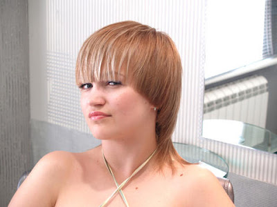 hairstyles for short hair 2009. short haircut is that even