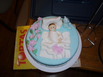 [Isabel's+baby+cake.jpg]