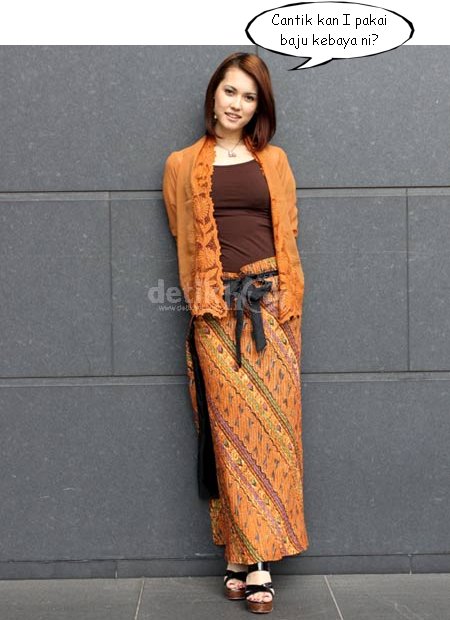 maria ozawa berbaju kebaya