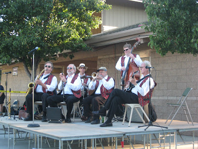 Magnolia Jazz Band in Cupertino, 2008