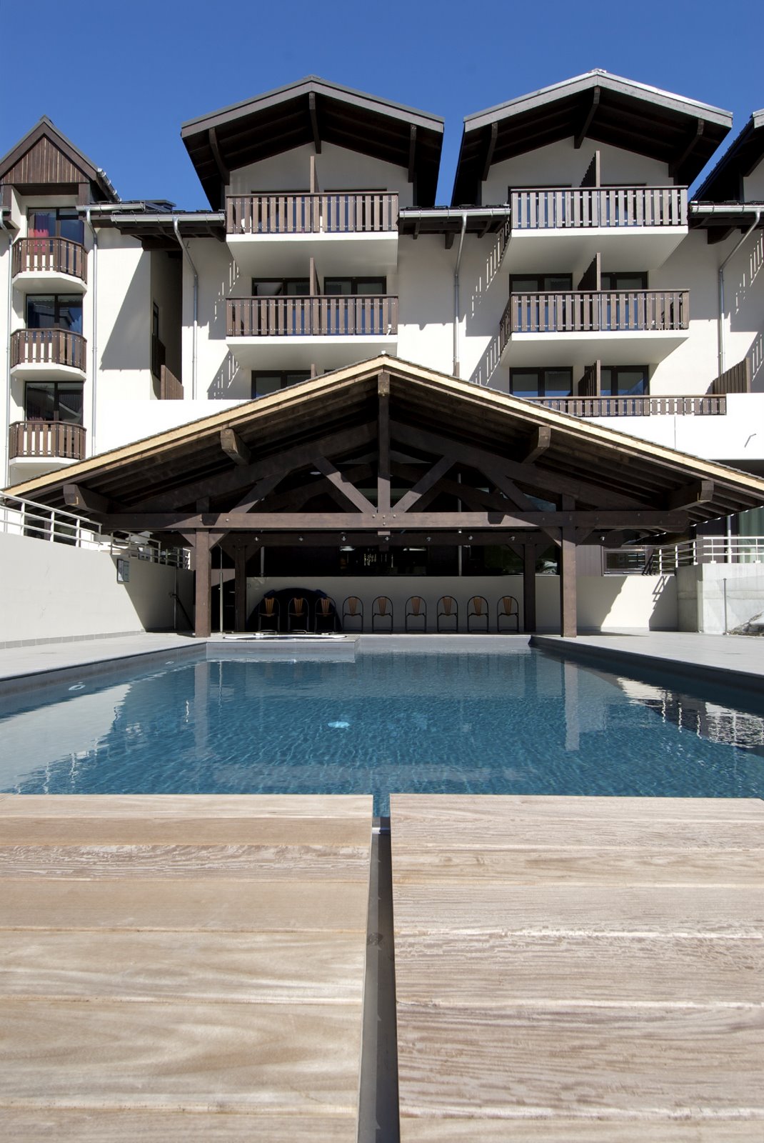 [PHOTO.Piscine+Hôtel+LES+AIGLONS+(2).jpg]