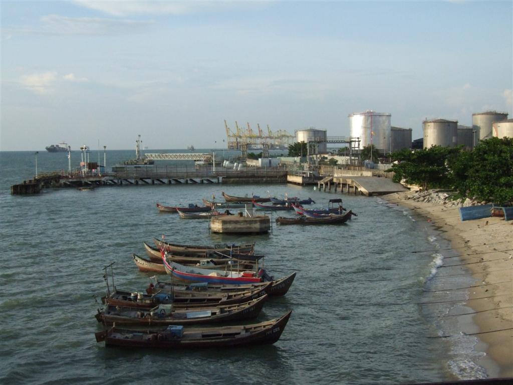 [FERRY007+(Large).JPG]