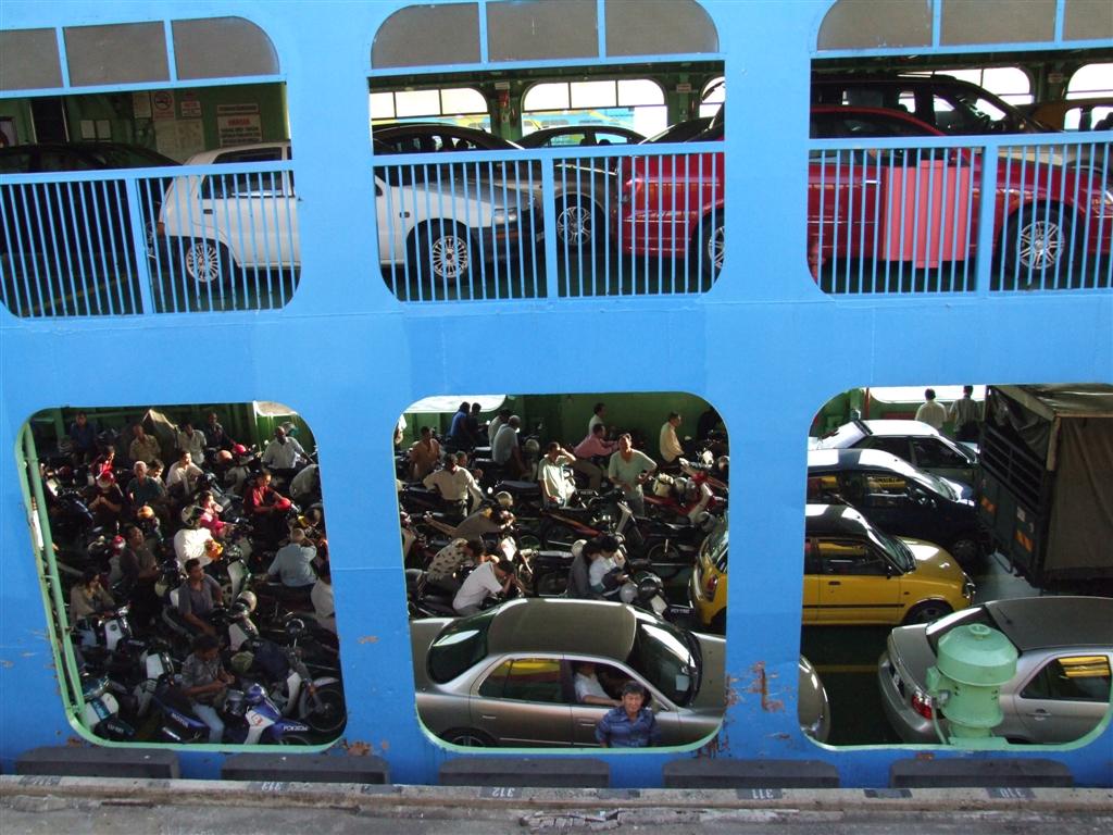 [FERRY005+(Large).JPG]
