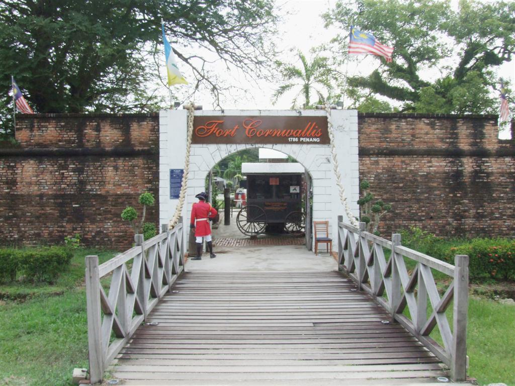 [Fort+Cornwallis1+(Large).JPG]