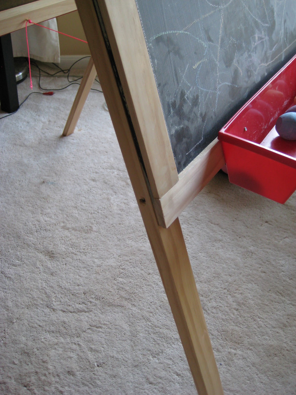 Lilybug Designs Art Easel Tutorial