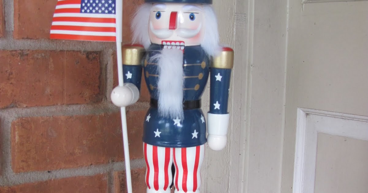 Bloomin Uncle Sam Nutcracker