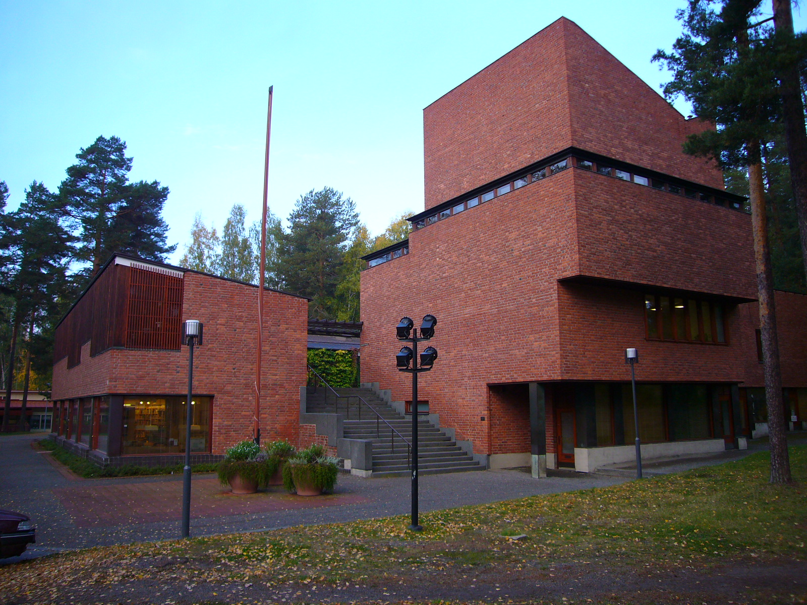 [Saynatsalo_M+(41).JPG]