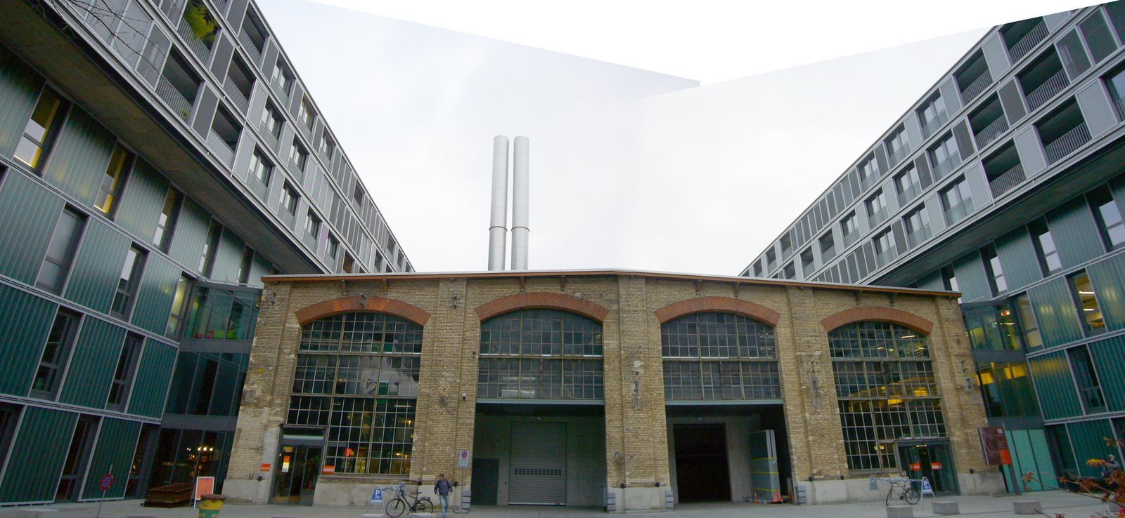 [8Schiffbau_M+(17)pano.JPG]