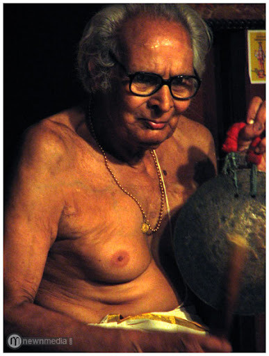 Muthachan - Kathakali Singer Muthachan - Kathakali Singer