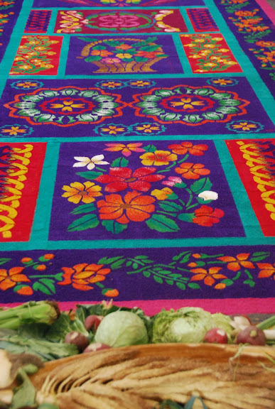 semana santa guatemala alfombras. The alfombras are created for