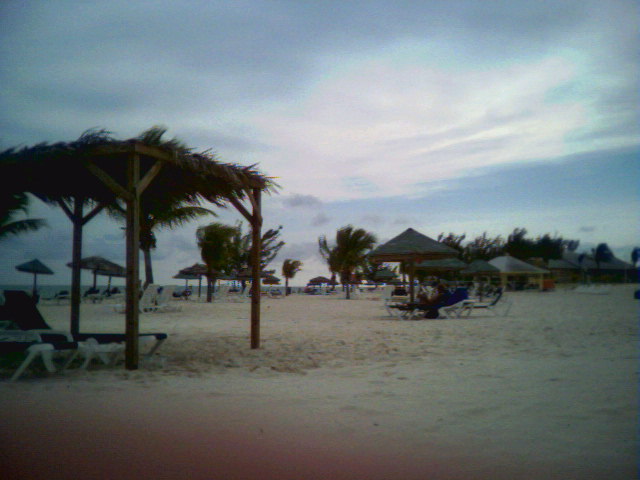 [Fortuna+Beach-Bahamas.jpg]
