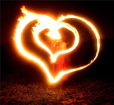 Amazing fire heart - this is hot love. Labels: fire, love Posted by Una at 