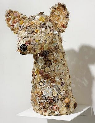 Cool and Interesting Button Sculptures (11) 14