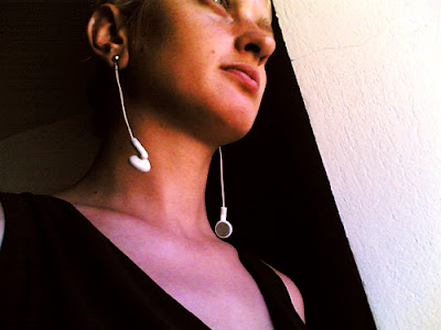Cool and Creative Earring Designs (39) 28