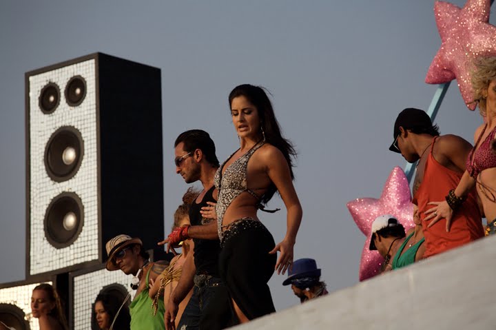 Katrina Kaif Hot Unseen Pics from Sets of Race Movie - Unseen Pictures - Famous Celebrity Picture