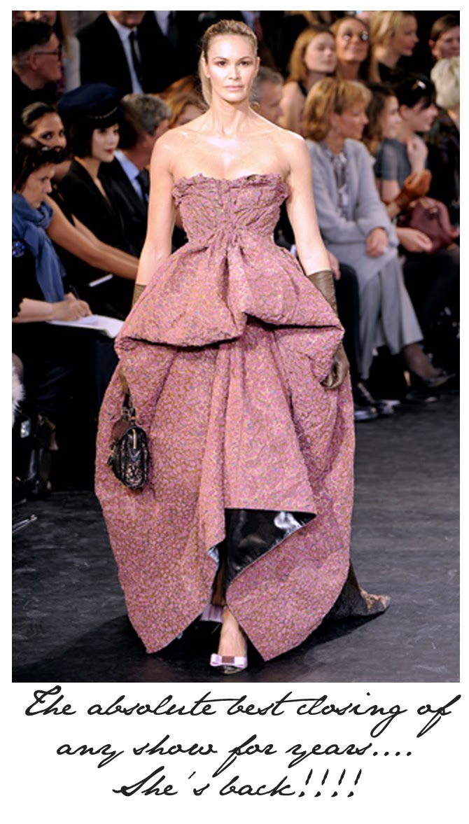 Bar Refaeli Goes High Fashion -- Louis Vuitton Runway!: Photo