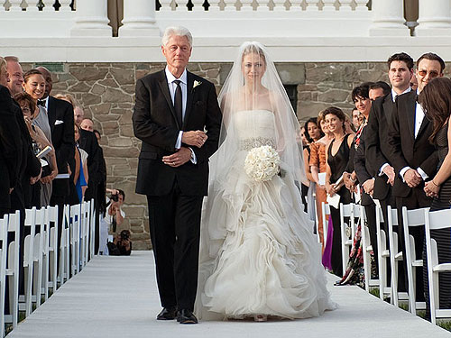 chelsea clinton wedding pictures. Will Chelsea Clinton wear Vera