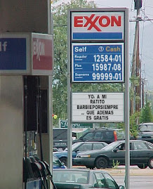 En la gasolinera...