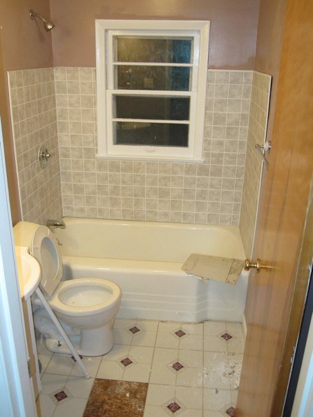 [bathroom.jpg]