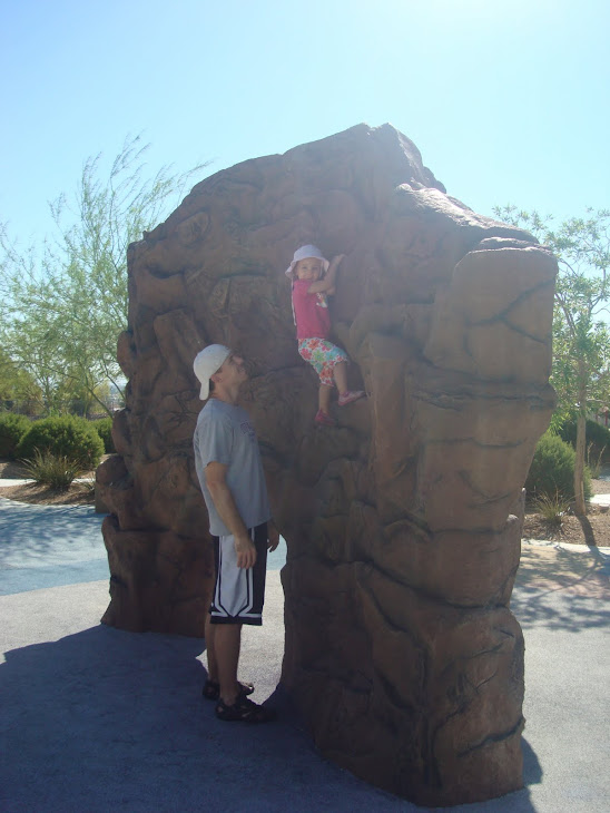 The amazing 2 year old rock climber