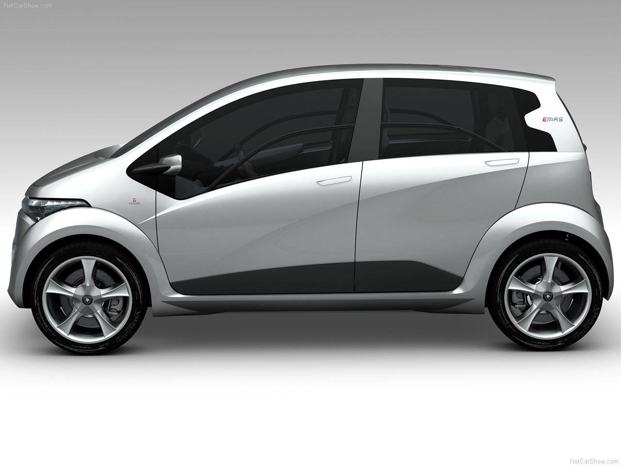 [Italdesign-Emas_Concept_2010_1280x960_wallpaper_04.jpg]