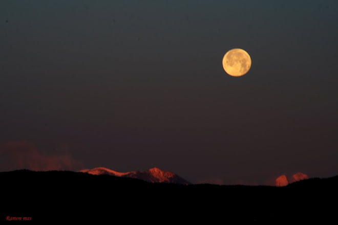 LLUNA D'ANY NOU SOBRE EL PEDRAFORCA