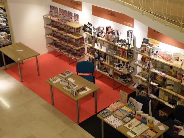 [014+P9260049.JPG]
