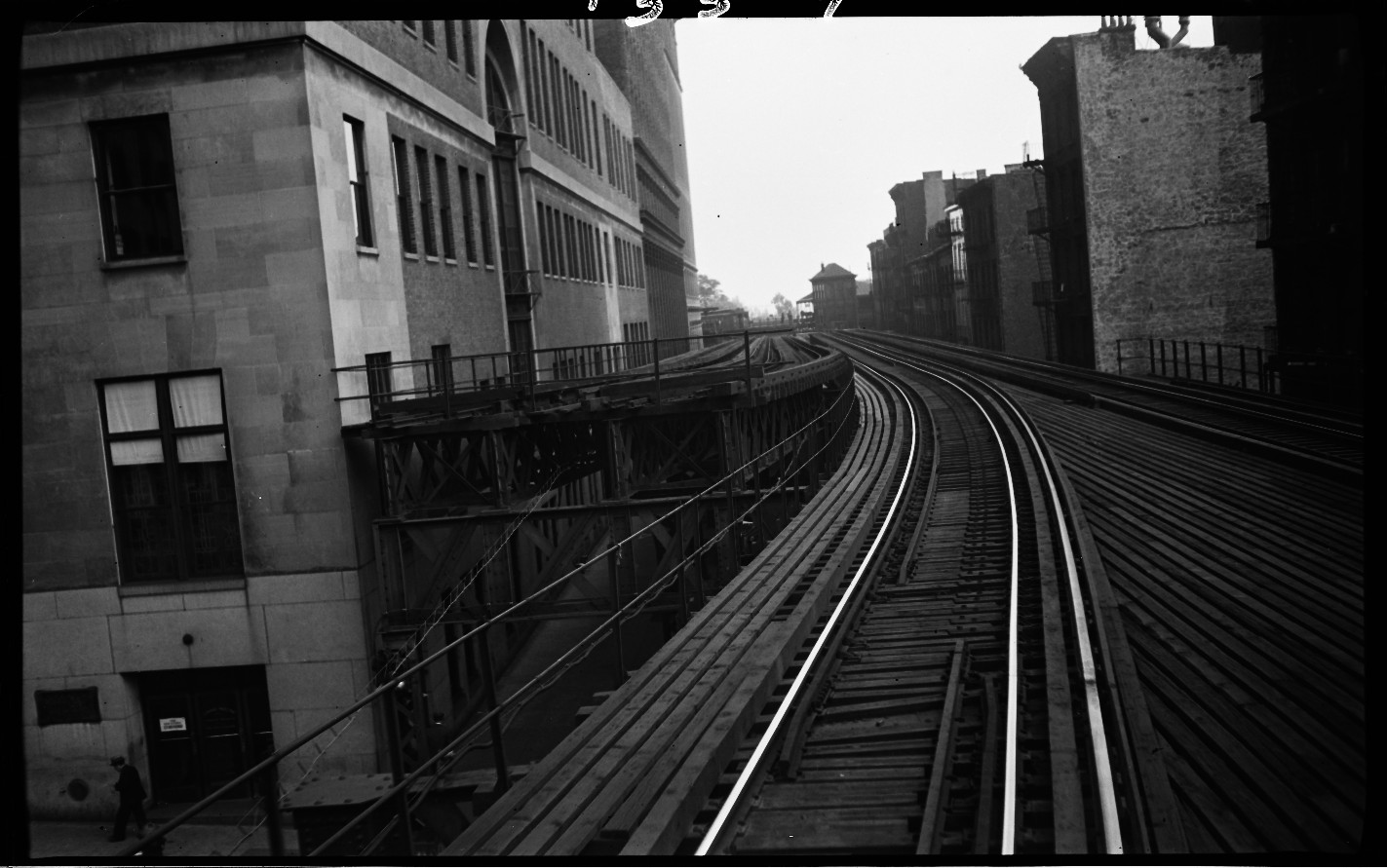 War of Yesterday Riding the El 9 Ninth Avenue