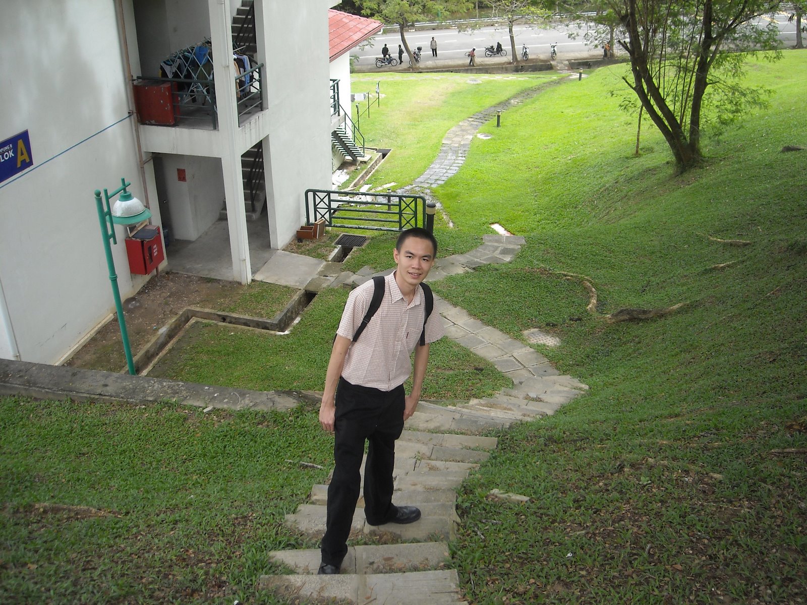 [DSCN0143.JPG]
