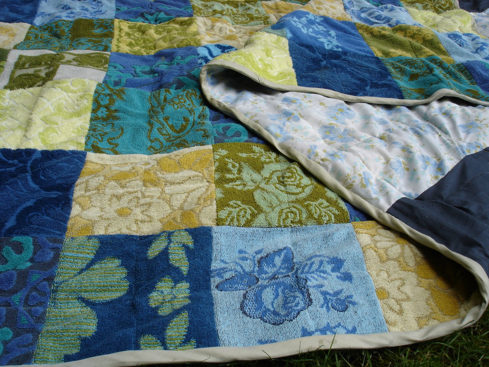 Seaddle Bags Funky Bath Towel Quilt Finally Done!
