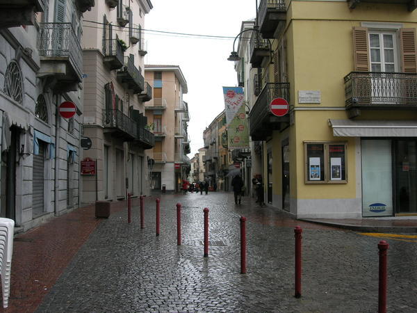 [IVREA2.JPG]