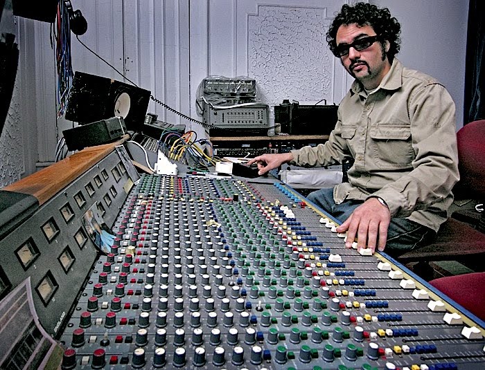 [Gabriel-Roth-board.jpg]