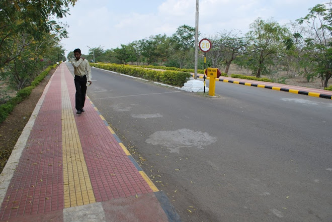 Sainik School,Bijapur-the foot path from from Main Gate to the entrance of the School building (3)