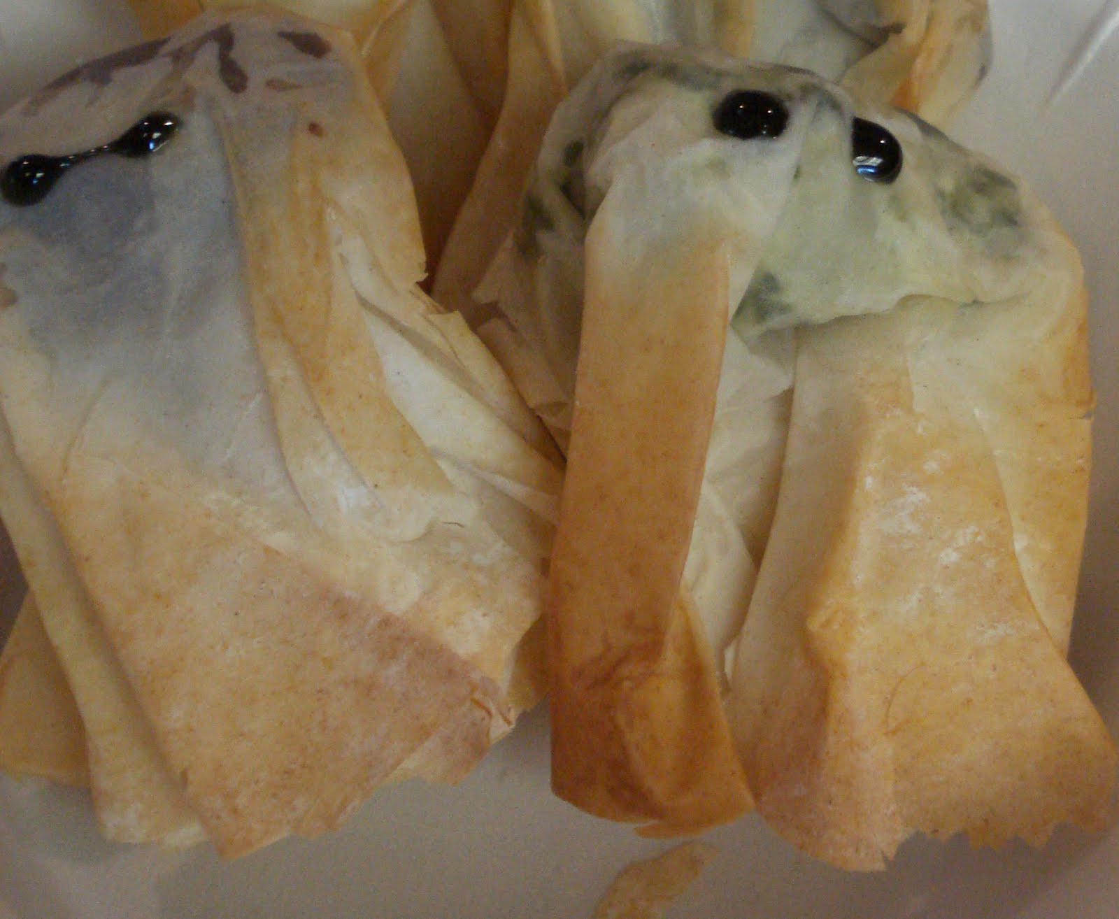 [phyllo+ghosts.jpg]