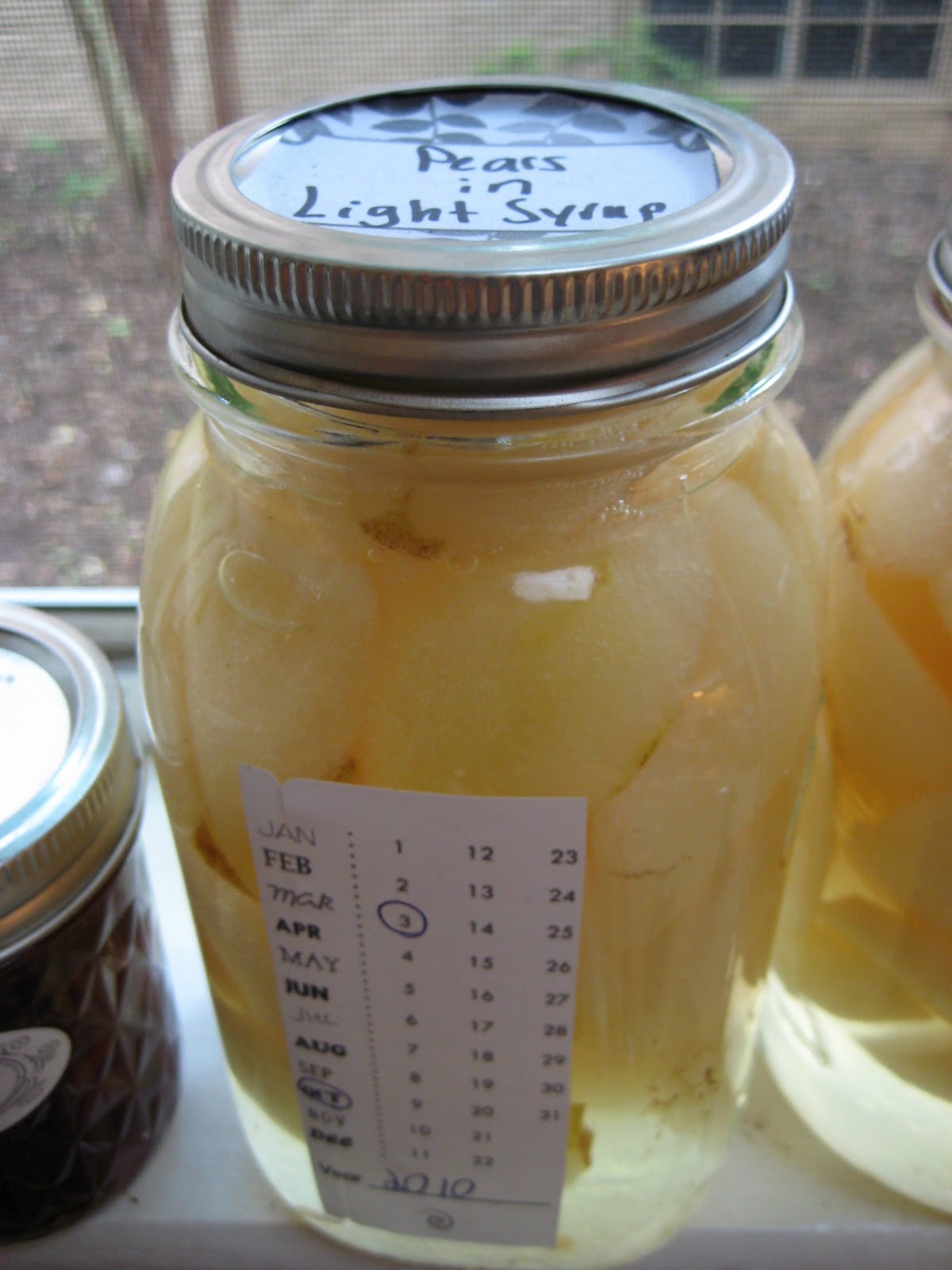 Shoots and Platters Pears in Light Syrup