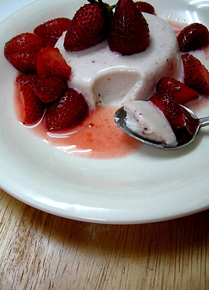 My Mom’s Recipes And More בלוג אוכל Strawberry & Cream Panna Cotta