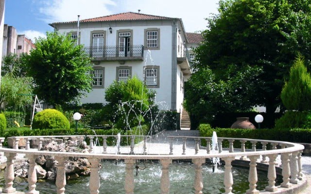 [CASA+DAS+TILÍAS.bmp]