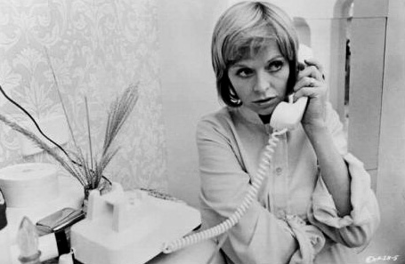 [SusannahYorkPhone.jpg]