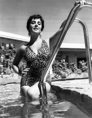 Elizabeth Taylor. . .but slim.