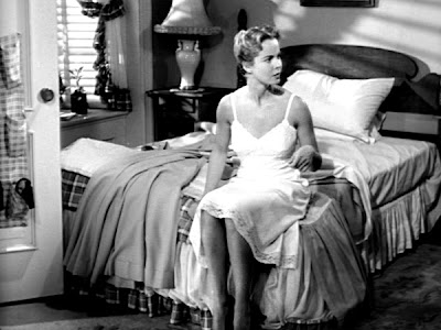 Mona Freeman