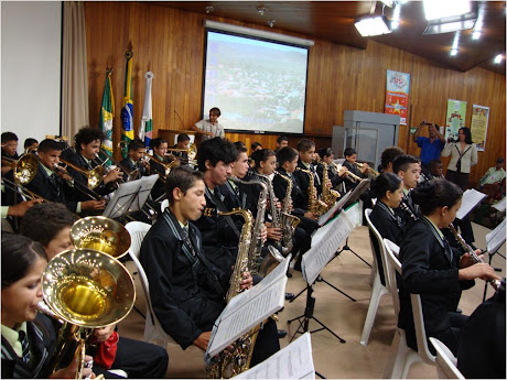 ORQUESTRA FILARMÔNICA ESTRELAS DA SERRA, NO CENTRO DE TREINAMENTO DO BNB EM FORTALEZA