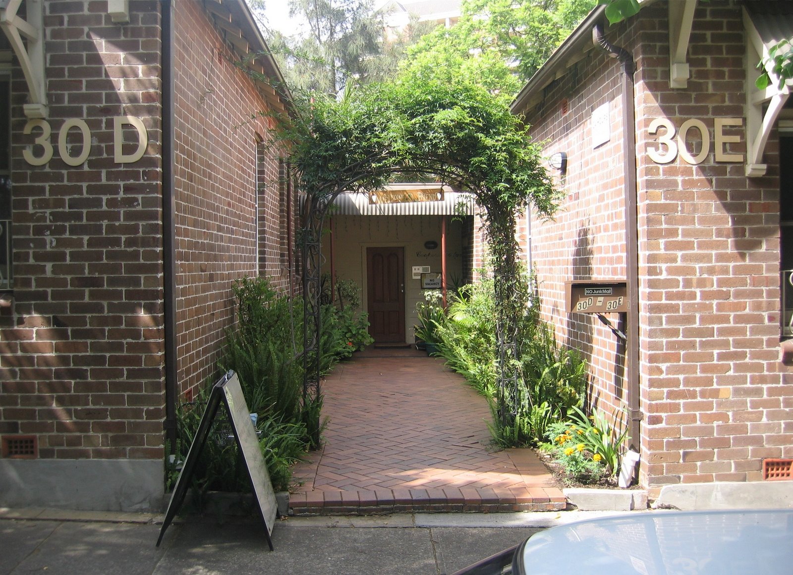 [Strathfield3.JPG]