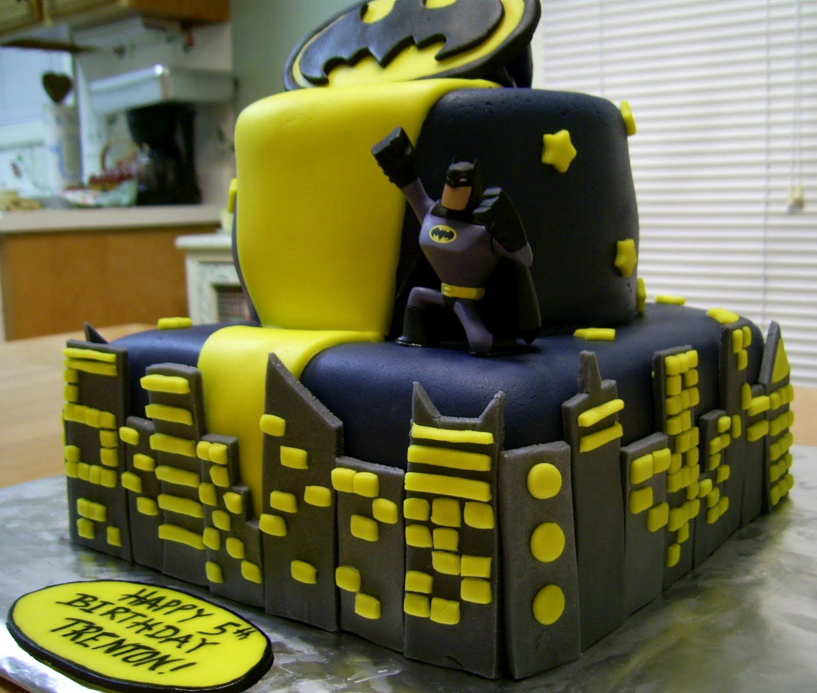 Bellissimo! Specialty Cakes Batman Birthday Cake 1/10
