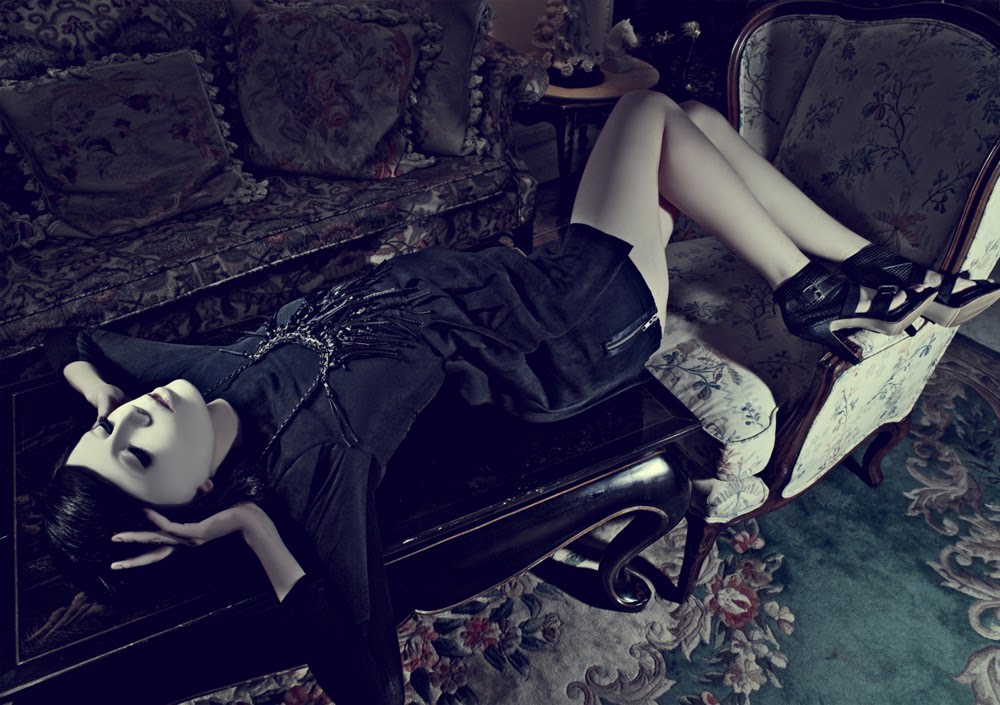 [ELOHIM+Spring+Summer+2010+03.jpg]