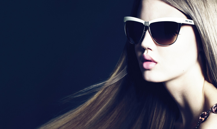 [Miu+Miu+Spring+Summer+2010+02.jpg]