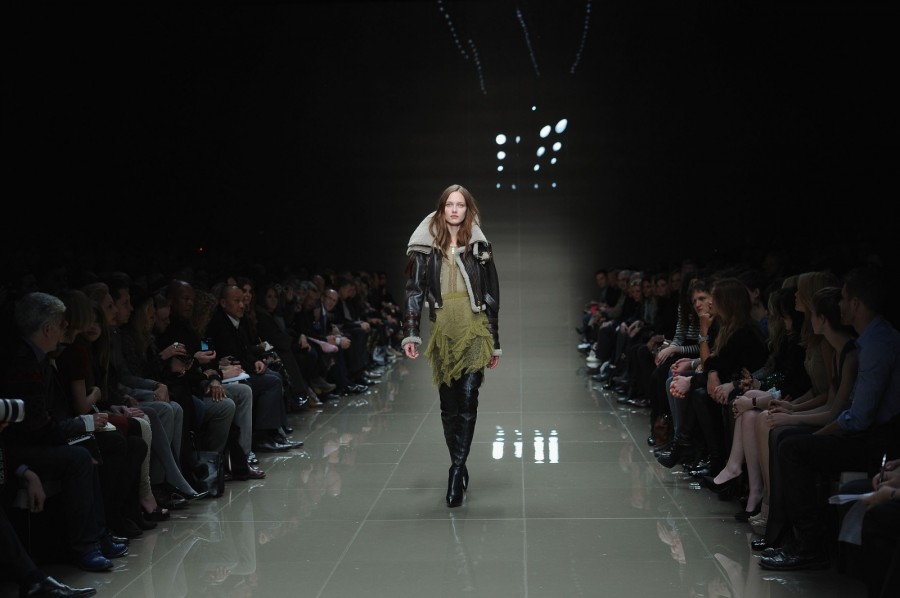 [Burberry+LONDON+Fashion+Weeek+10+Front+Row.jpg]