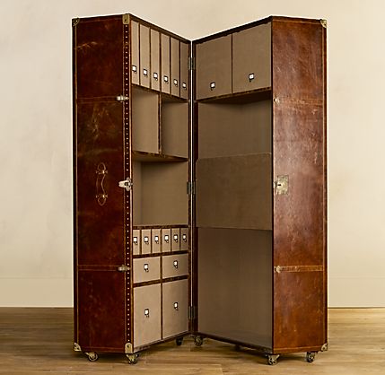 [Mayfair+Steamer+Secretary+Trunk+02.jpg]