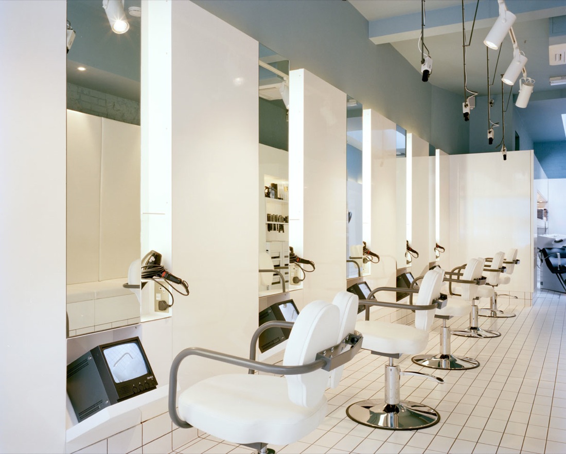 [Klinik+Hair+Salon+by+Block+Architecture+01.jpg]