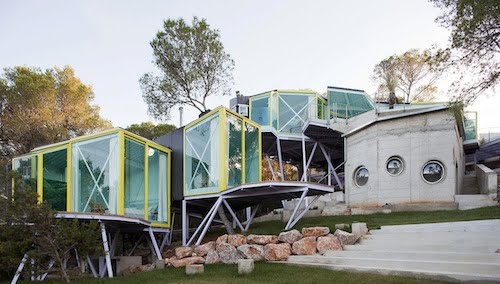 [House+In+Never+Neverland+02.jpg]