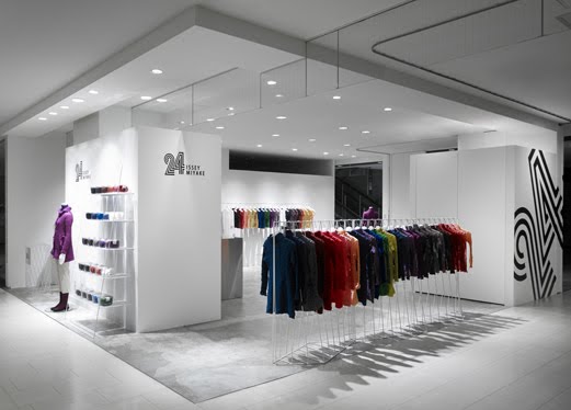 Top ten fashion stores 33 Top ten fashion stores 85